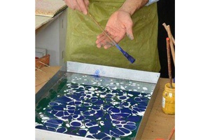 Masterclass marmoleado sobre textil y papel (Ebru y Suminagashi) Taller 2
